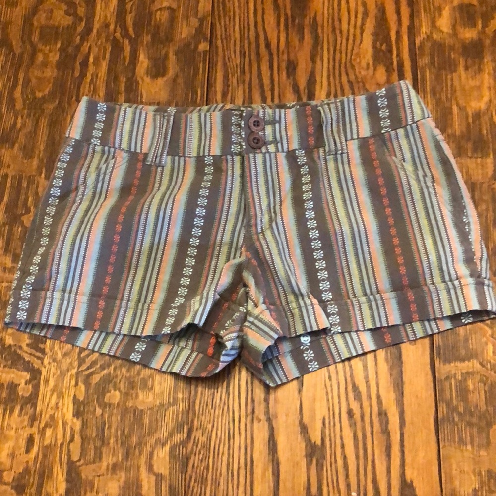 Pattern shorts